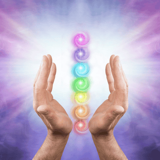 Rimedi vibrazionali e carte per il riequilibrio dei chakra